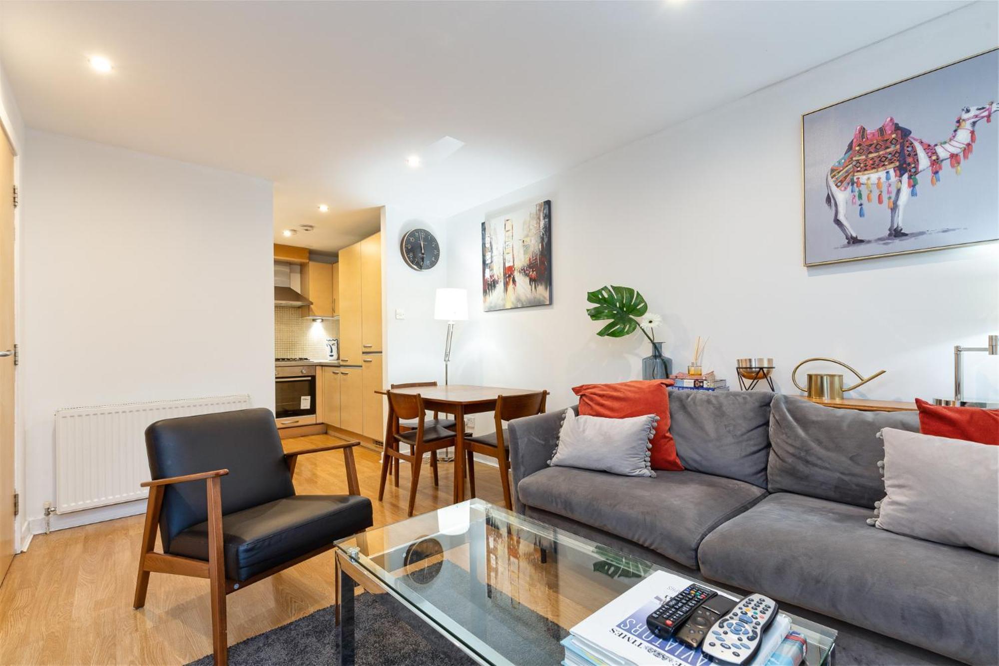 Modern 2 Bed Broompark/Central Apt. With Parking Glasgow Exterior photo